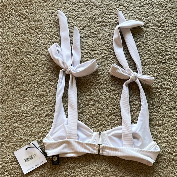 NWT Beach Riot Ribbed Bikini Top - Picture 3 of 4